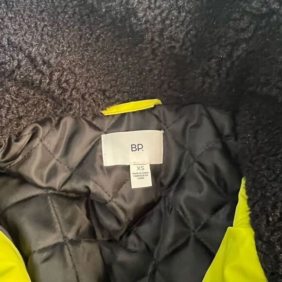 ВР. Neon Faux Shearling Bomber Jacket In Black size xs - Picture 5 of 7